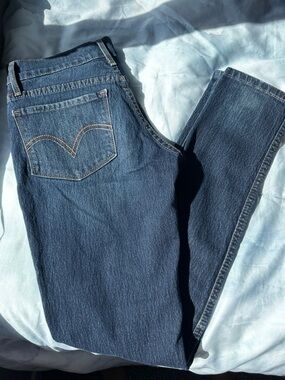 💙 Levi's 524 Skinny Jeans — Medium Wash | Size 5
